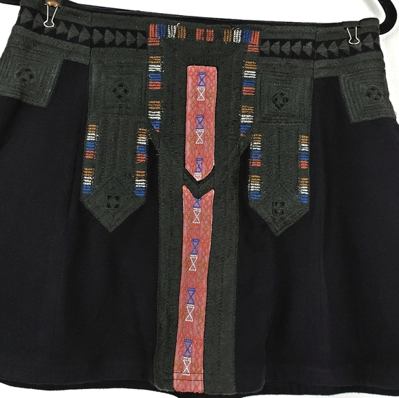 Free People Womens Black Green Tribal Cheer Embroidered Boho Mini Skirt Size S - Picture 3 of 5